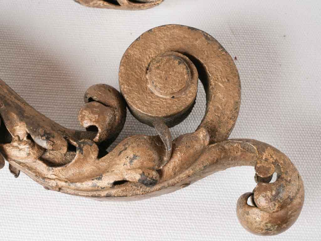 Time-worn iron console accessories