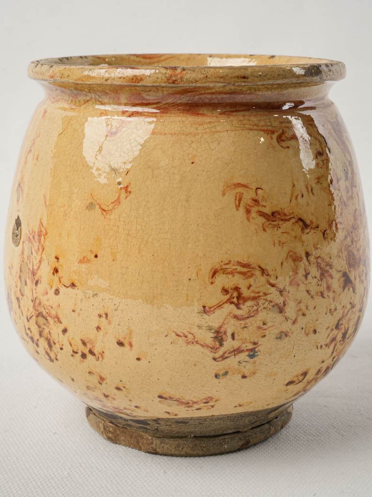 Intricate swirling design pot