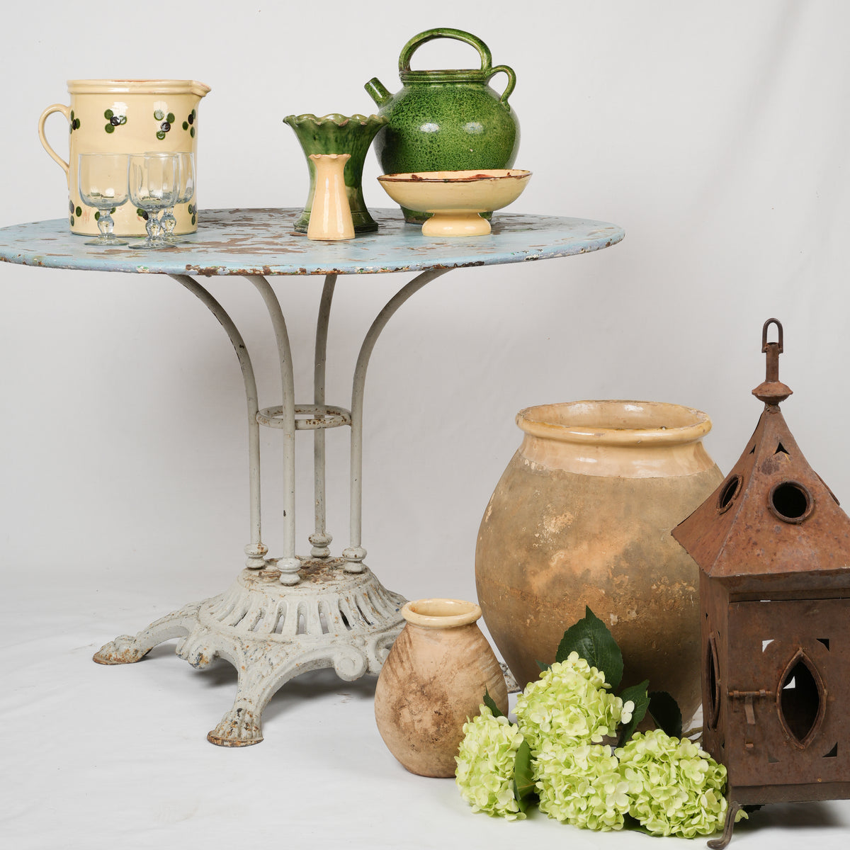 Charming tapered ceramic Provence vase