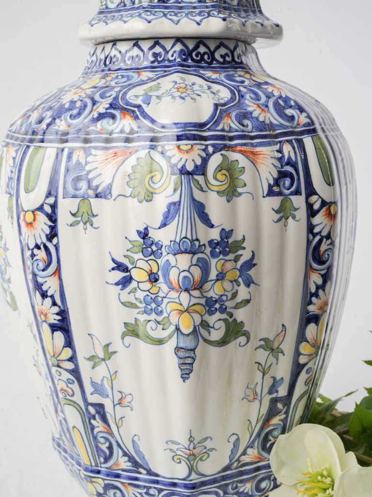 Elegant ivory ceramic display piece