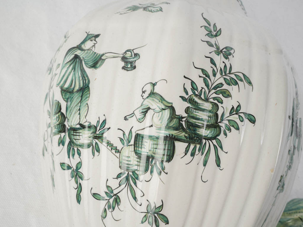 Historic Léon Warin pharmacy vessel