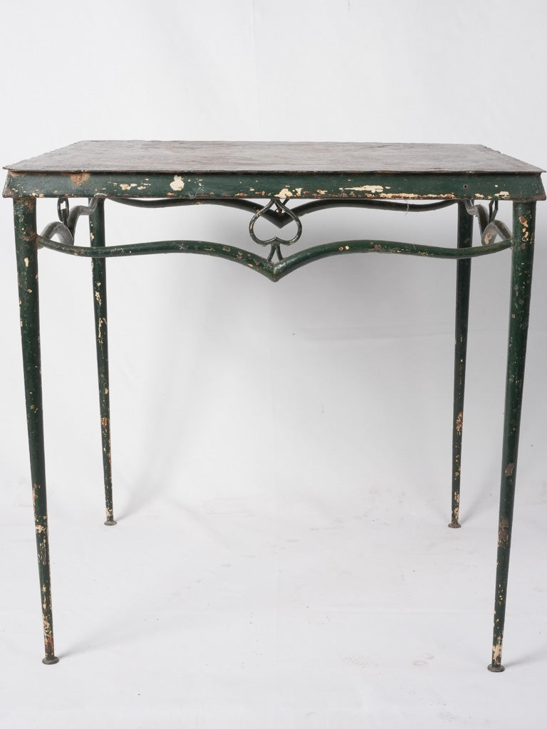 Classic heart spade diamond table