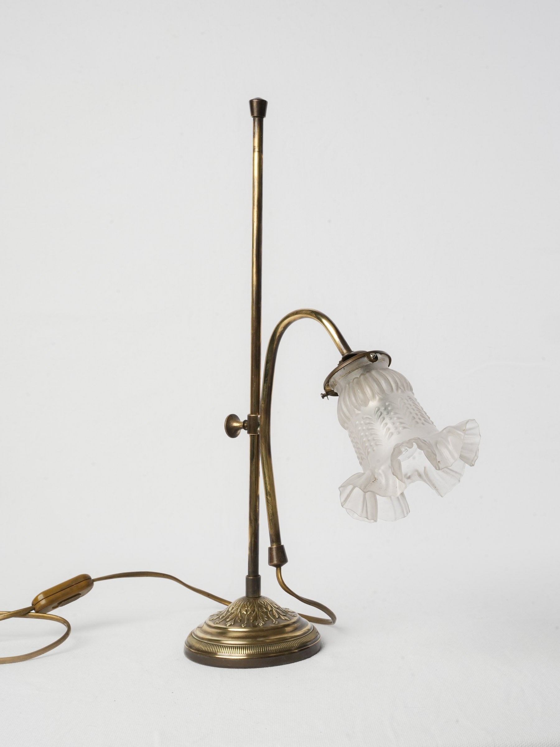 Adjustable height brass desk light