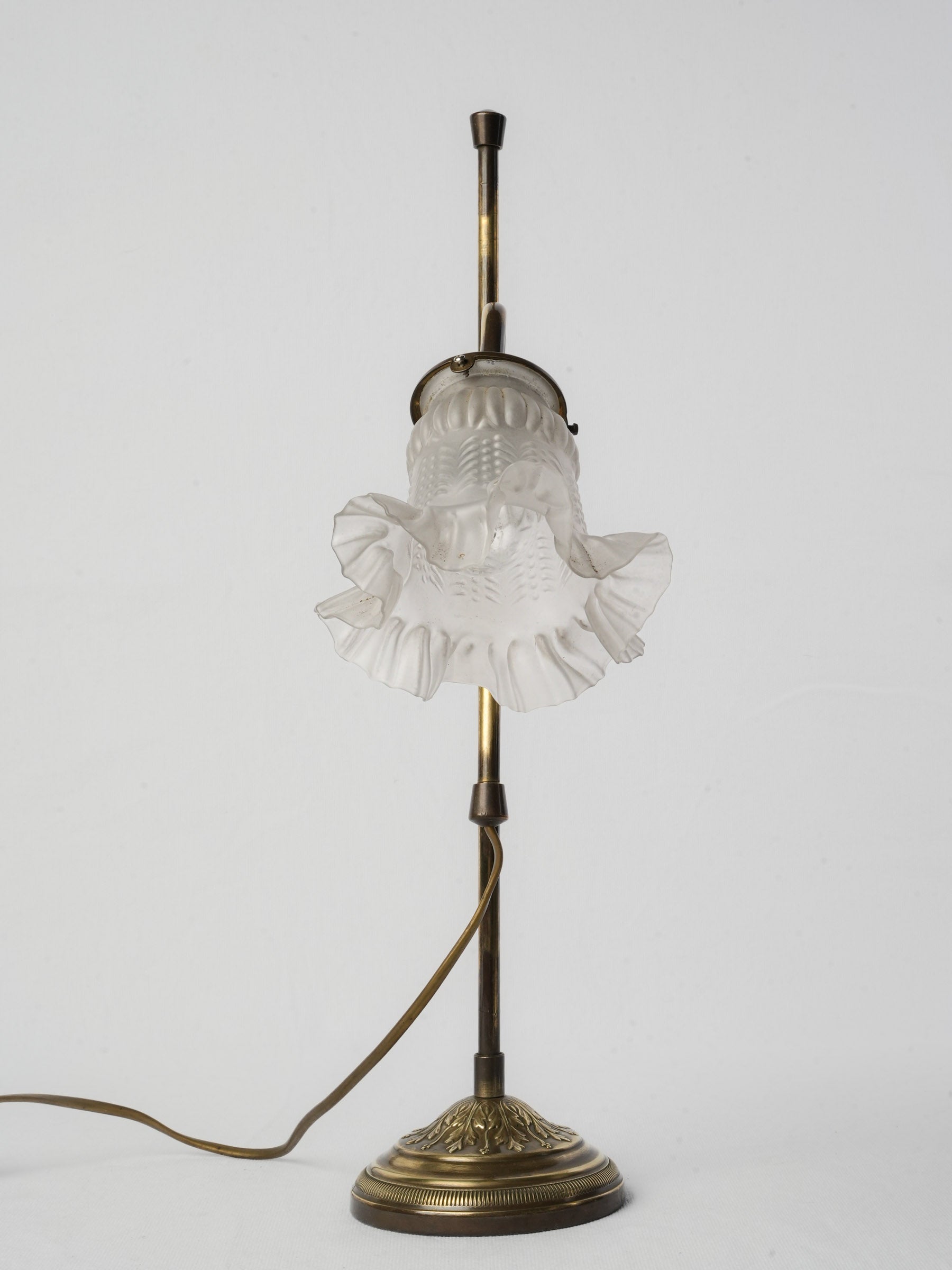 Elegant early 20th century lamp