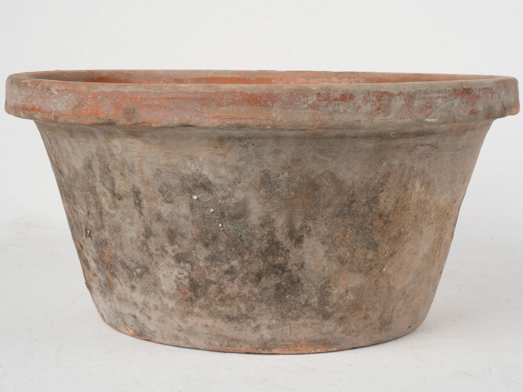 Classic Provençal early-century piece