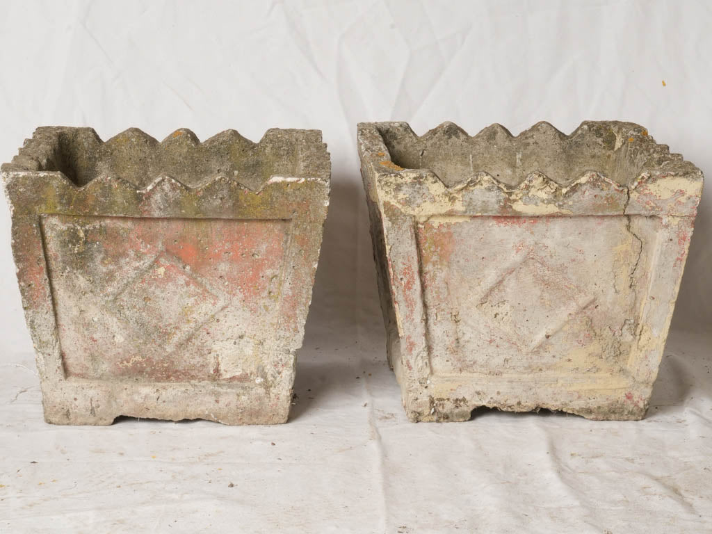 Distinctive raised lozenge motif planters