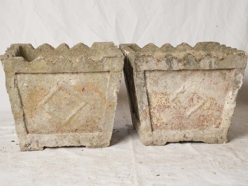 Chic rustic indoor cachepots