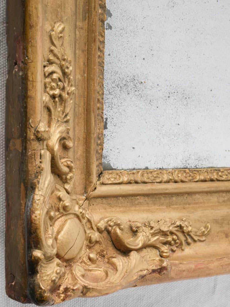 Classic rectangular giltwood wall mirror