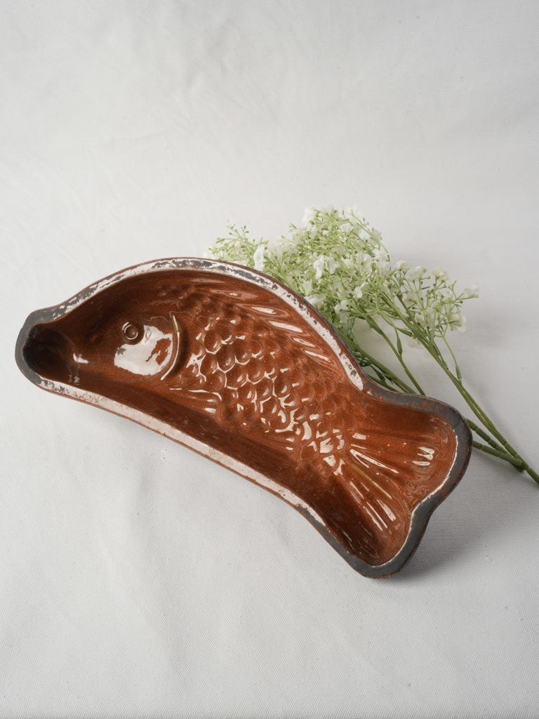 Large Alsatian fish mold