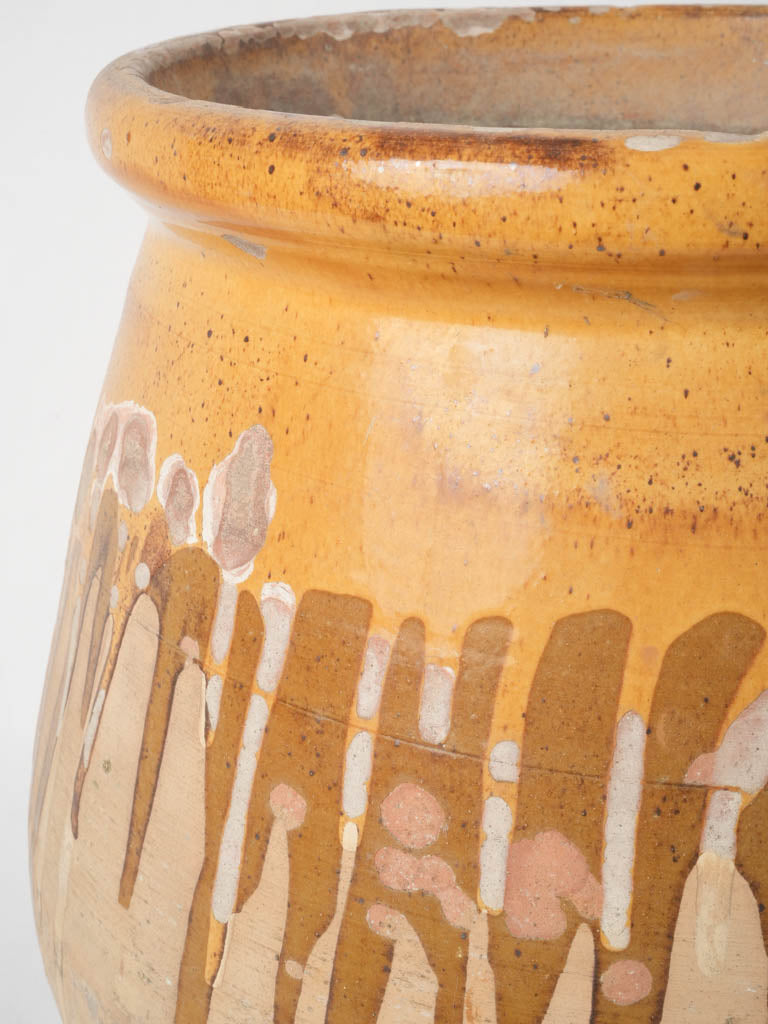 Charming late-19th century French pot