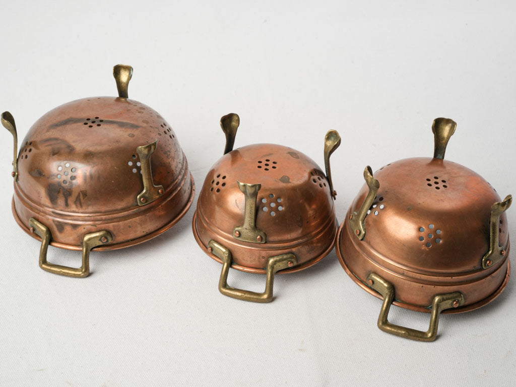 Decorative copper kitchen colanders set