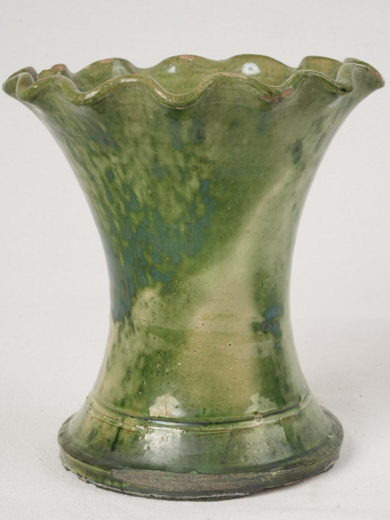 Elegant late 19th-century terracotta vase