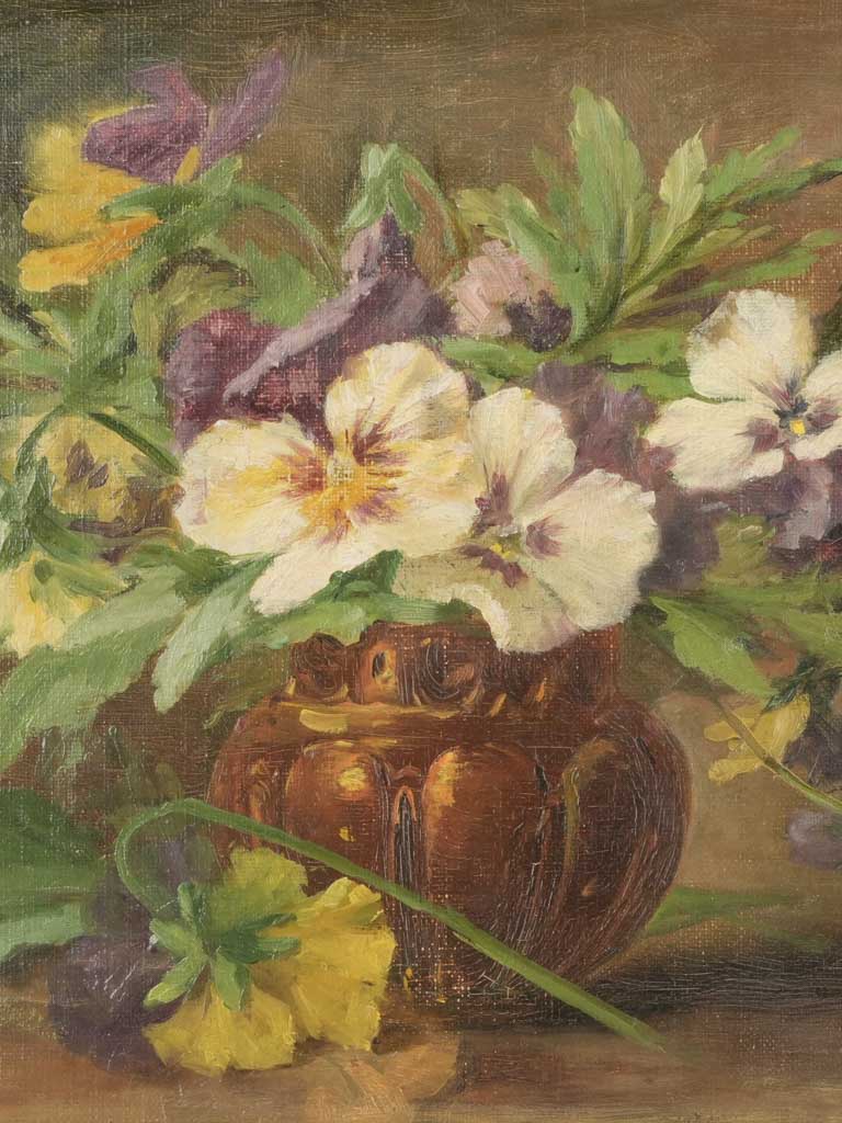 Elegant pansy composition