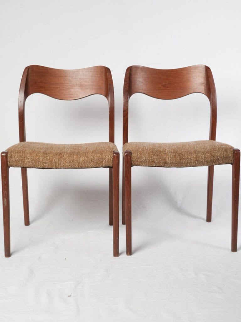 Mid-century modern accent seating