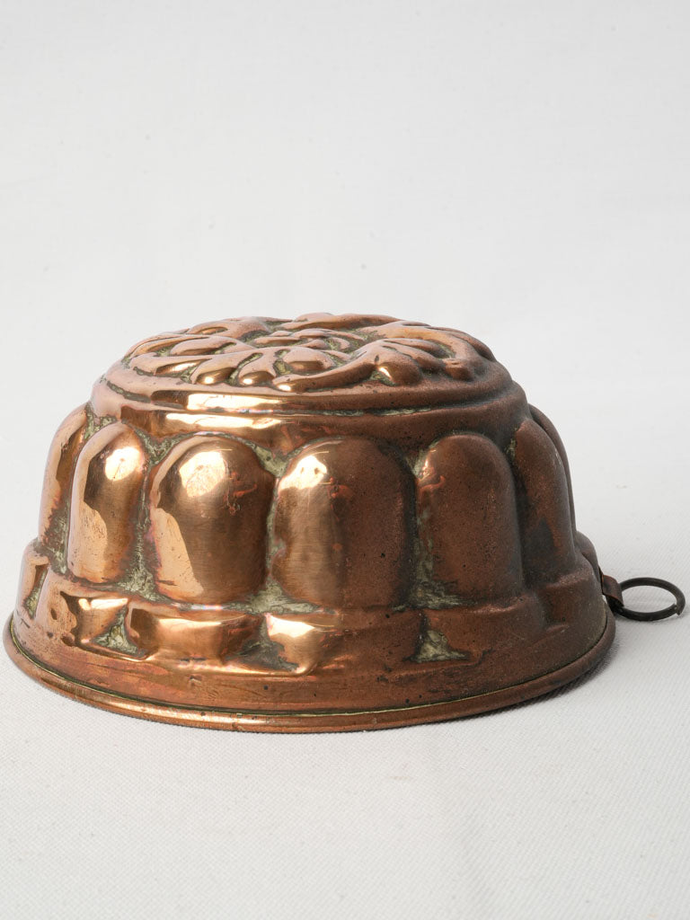 Decorative embossed floral mold
