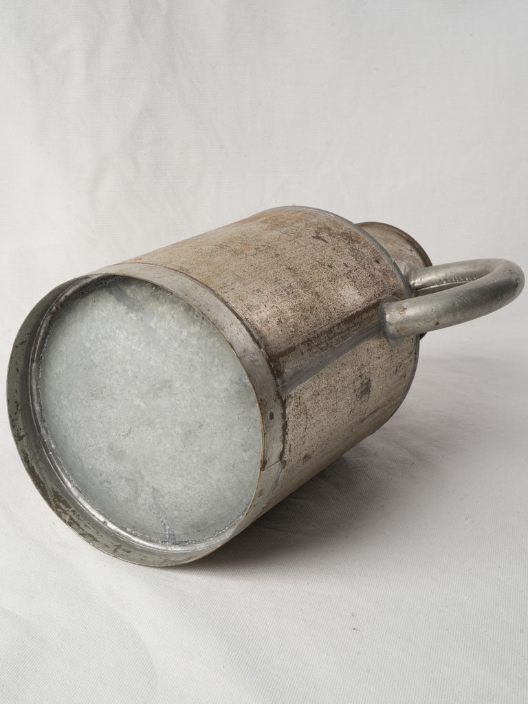 Sculptural tapered shoulder container