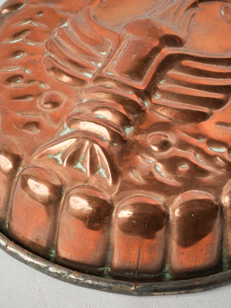 Belle Époque style mold