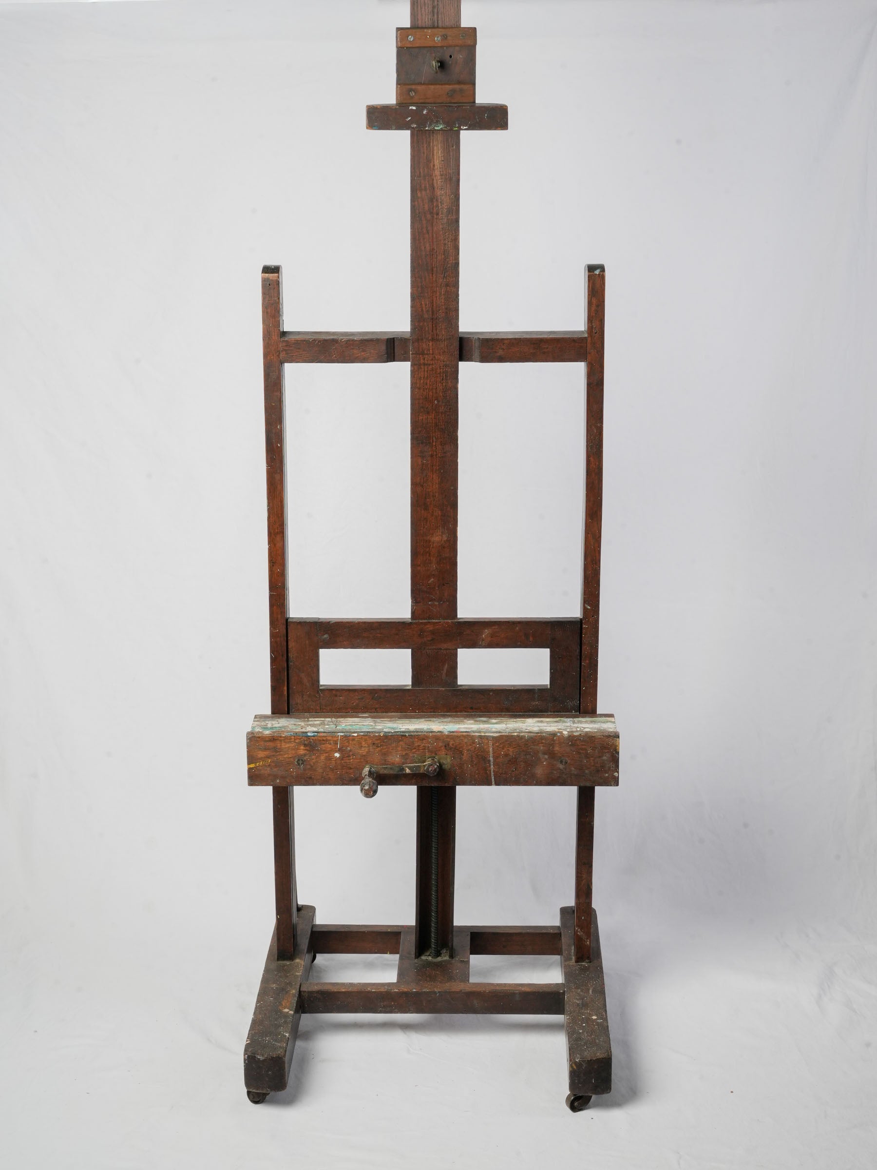 Vintage studio crank easel