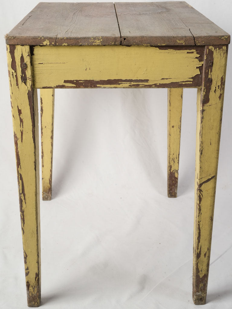 Simple country-style French desk