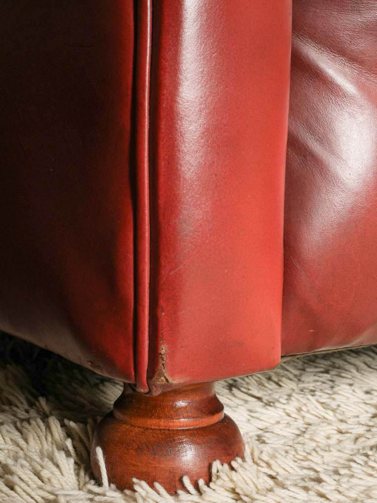 Durable tufted leather Chesterfield option
