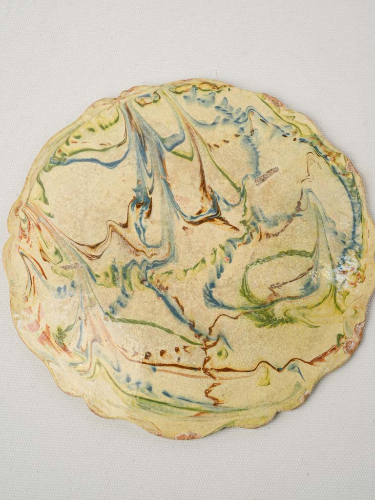 Undulating Edge Display Piece