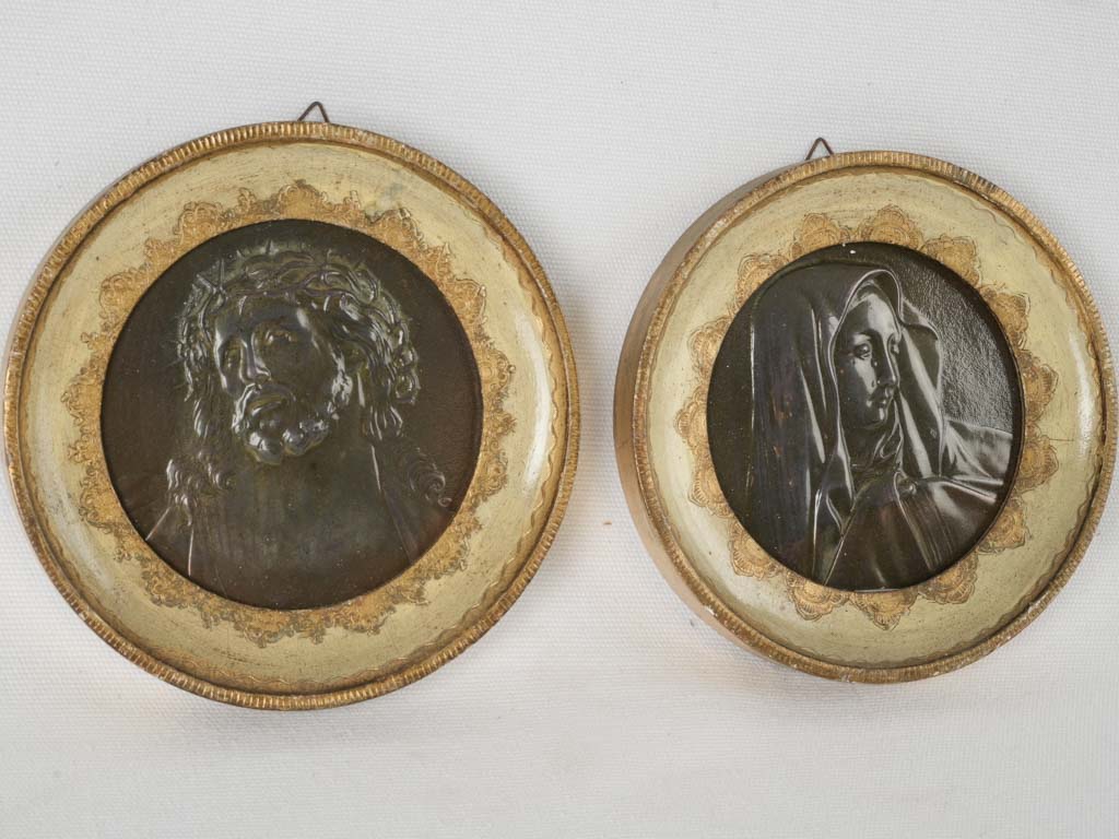 Profound connection, historical Florentine home adornments