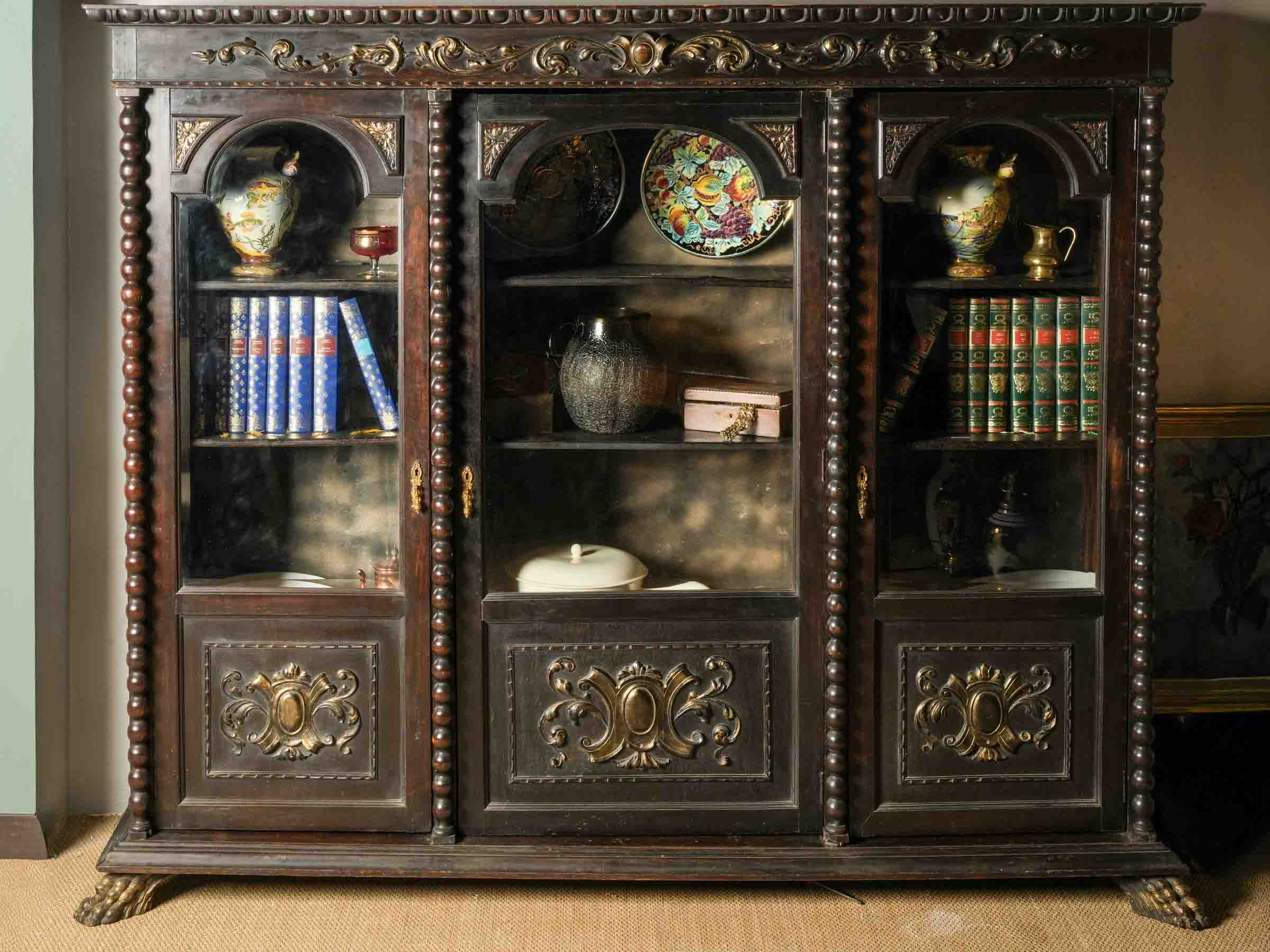 Elegant barley-twist columns bookcase