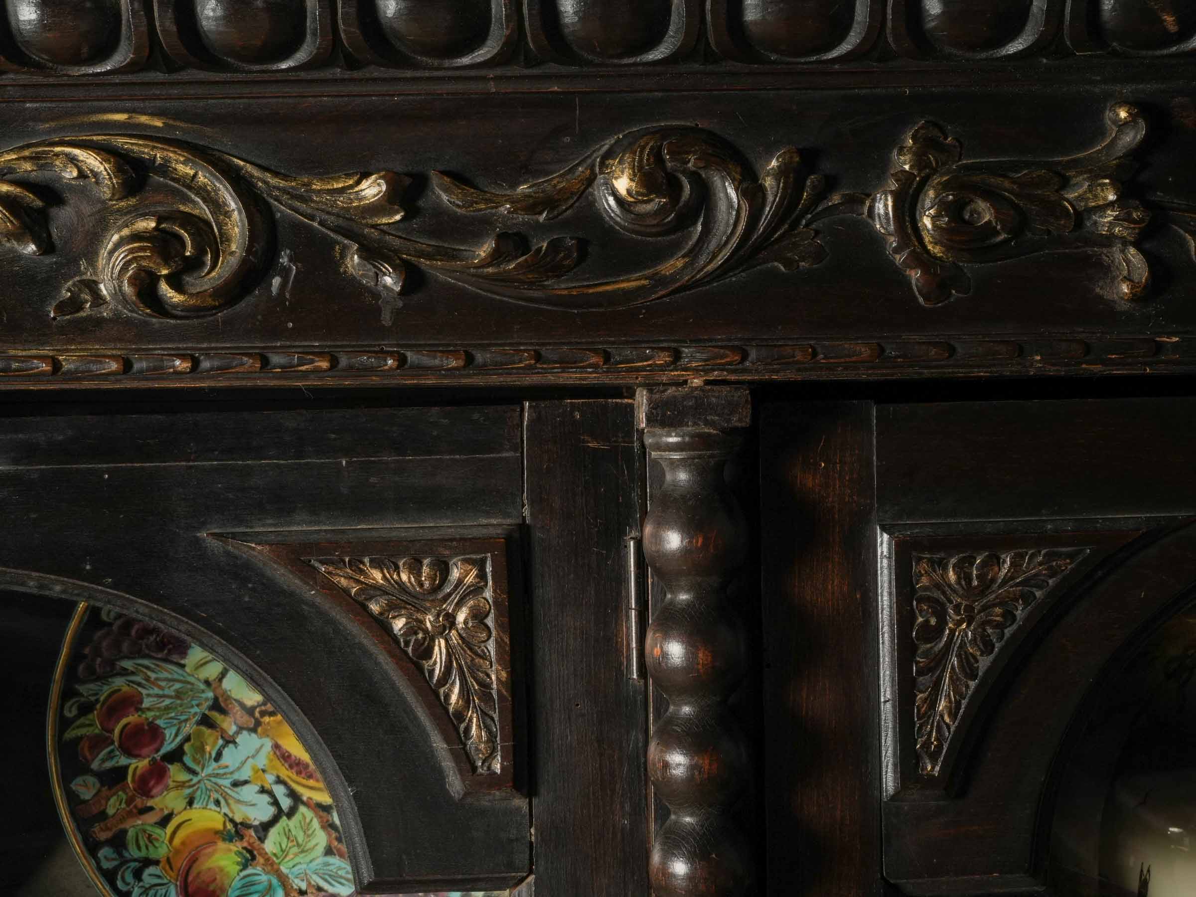 Rich texture wood bookcase