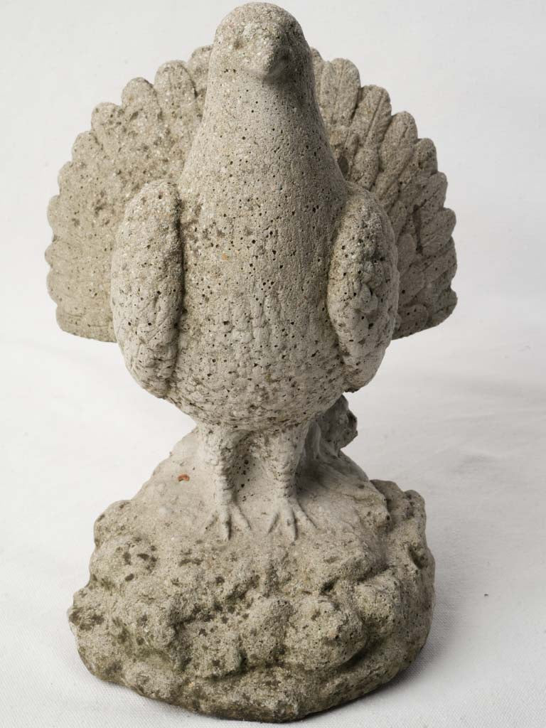 Speckled surface bird sculpture