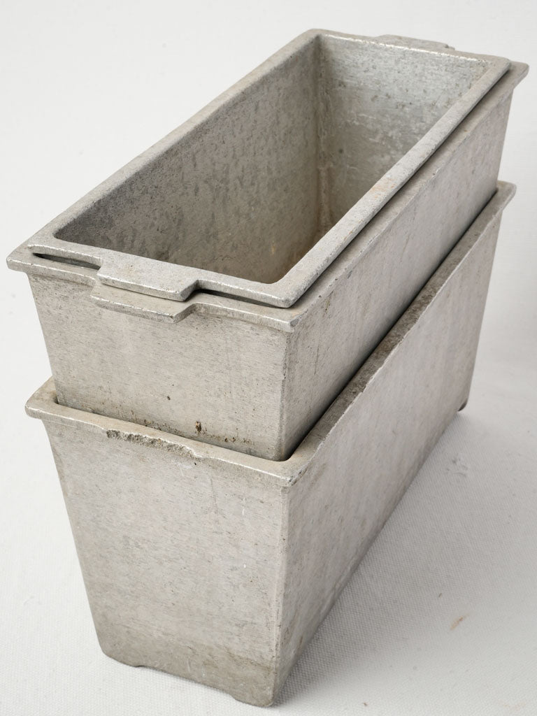 Utilitarian design decorative pieces