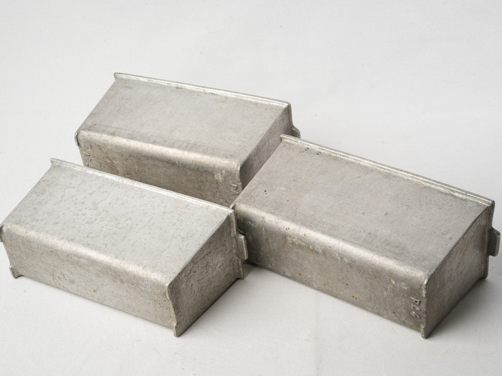 Classic utilitarian aluminum trays