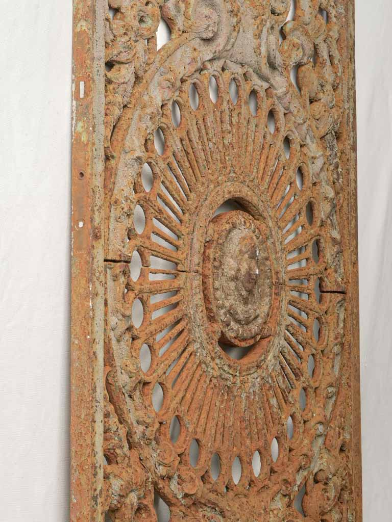 Artful French cast iron structure