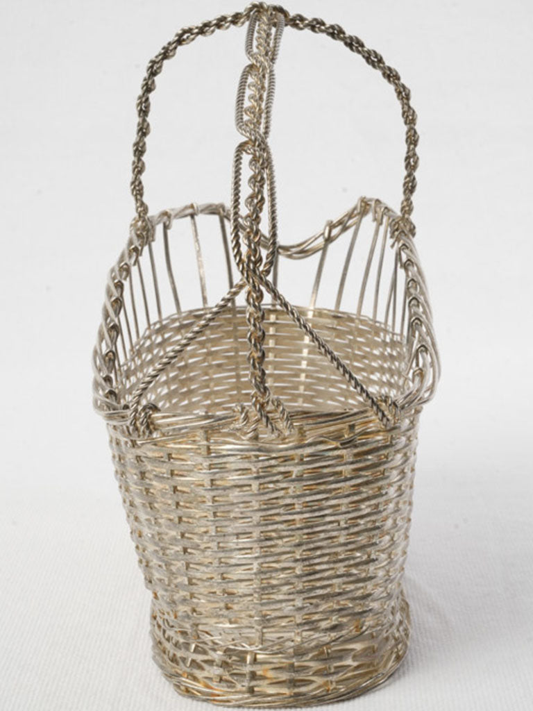 Airy design silver bottle basket