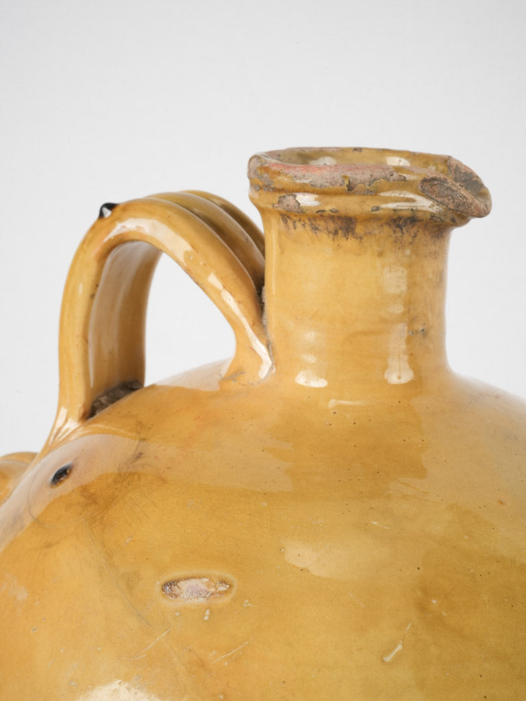 Classic floatable design French water vessel