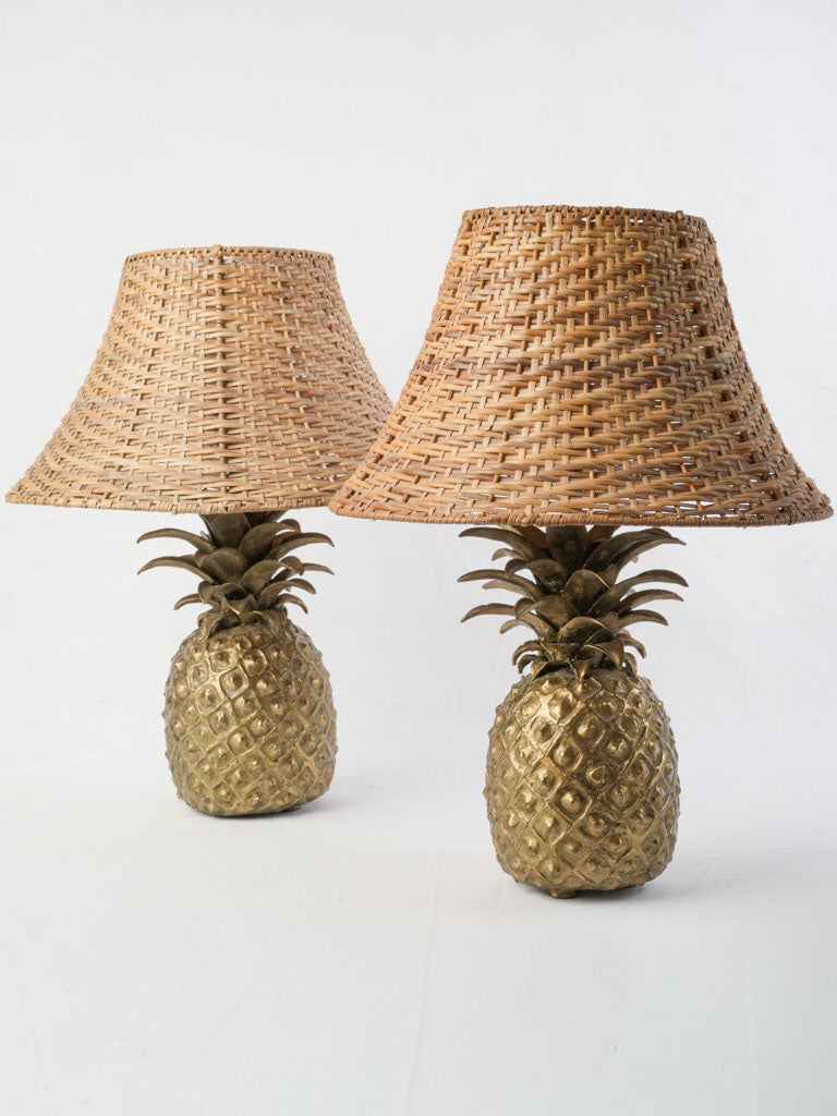 Vintage brass pineapple table lamp