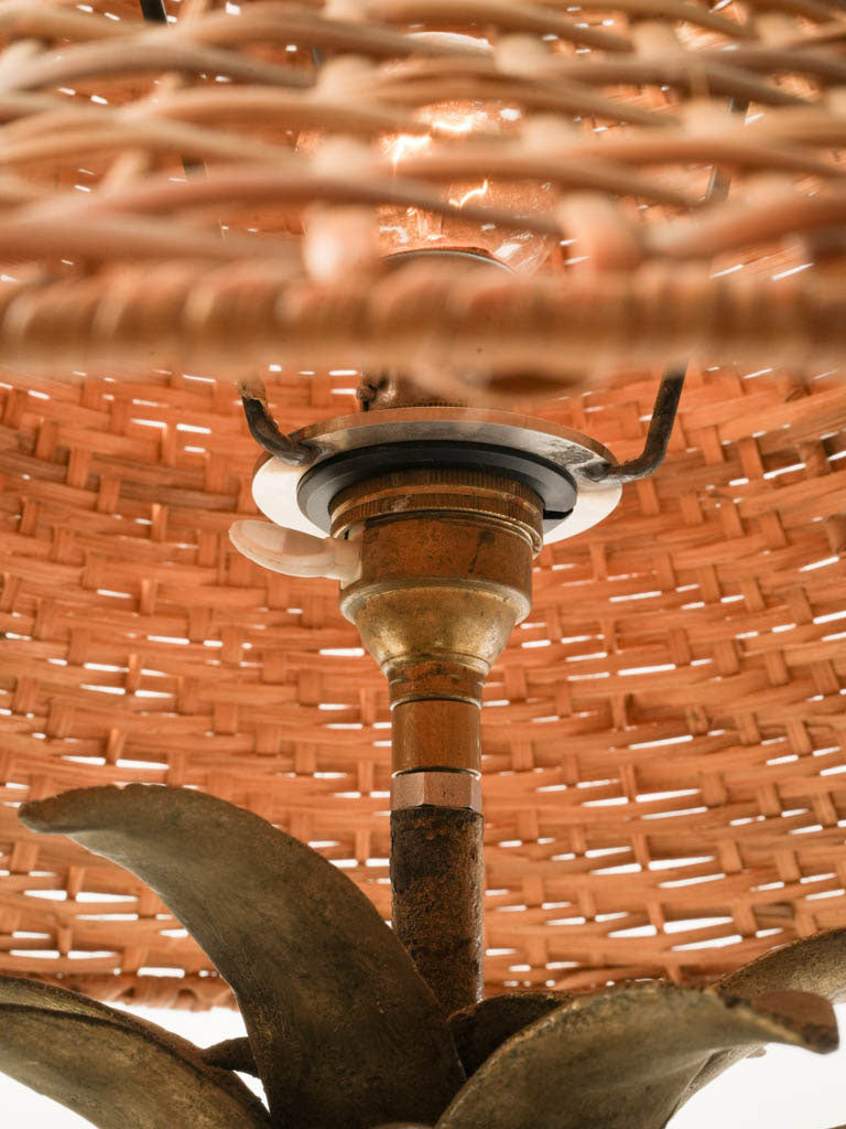 Playful pineapple-themed vintage lamp