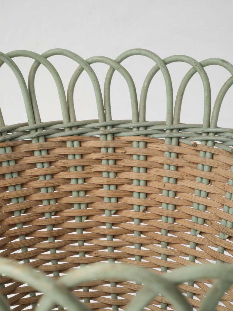 Timeless twill handcrafted cachepot