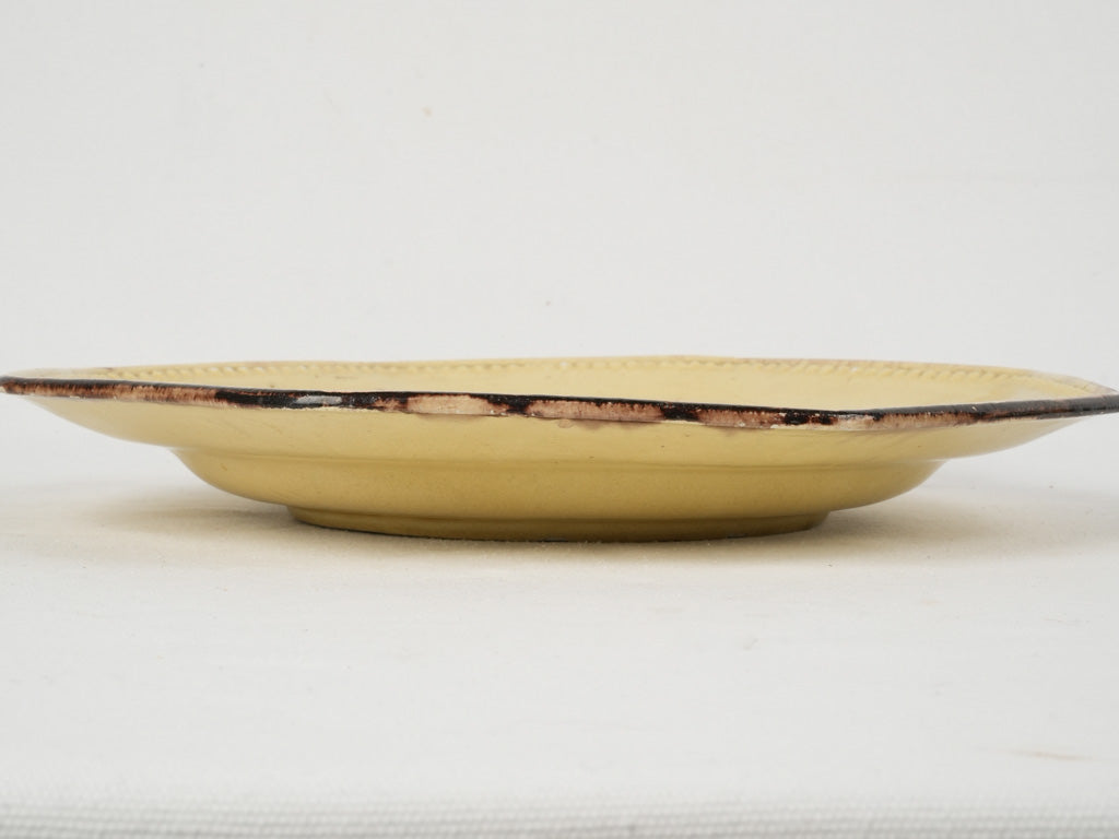 Timeless octagonal pearl border plate