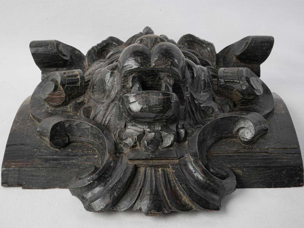 Historic oak lion centerpiece