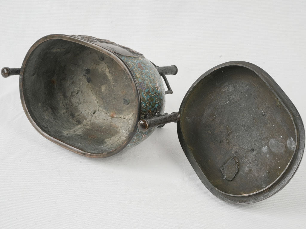 Sophisticated decorative object burner