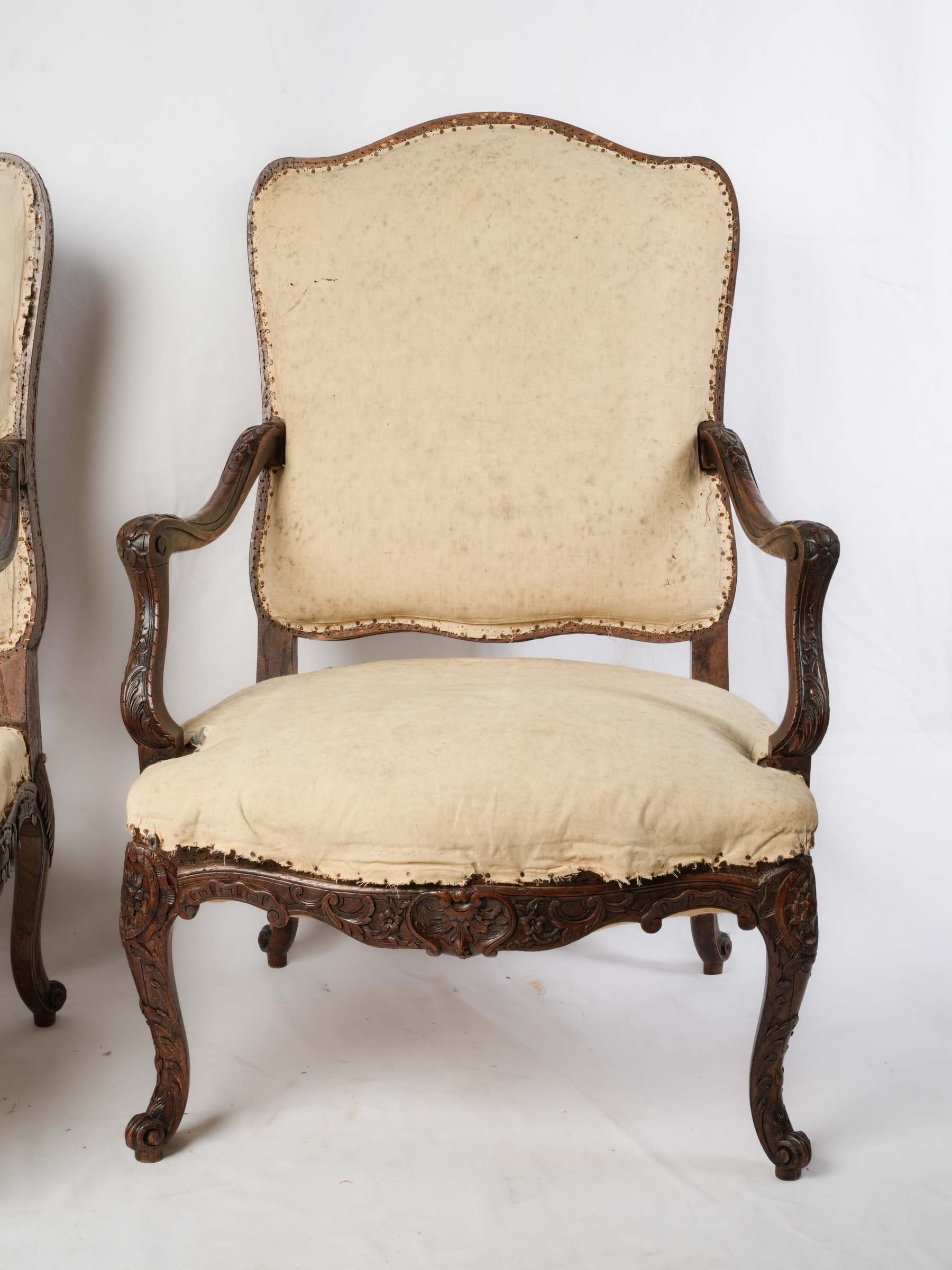 Pair of Large French Régence-Style Carved Walnut Armchairs, Late 19th Century - 41¼" x 29½"