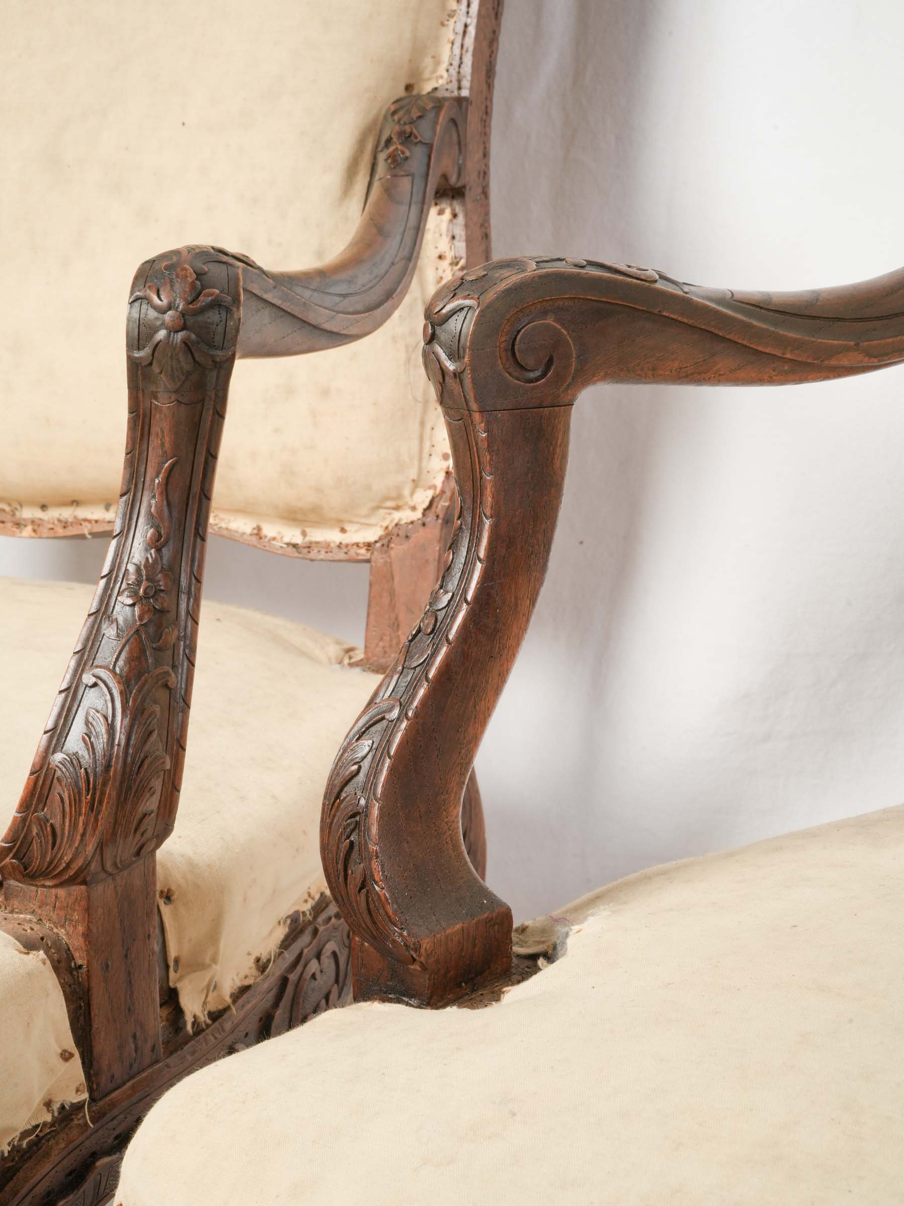 Pair of Large French Régence-Style Carved Walnut Armchairs, Late 19th Century - 41¼" x 29½"