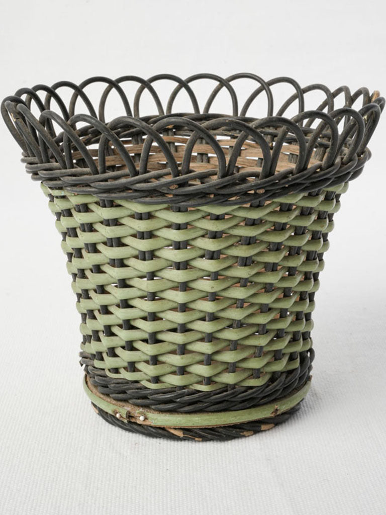 Vintage woven wicker cachepot
