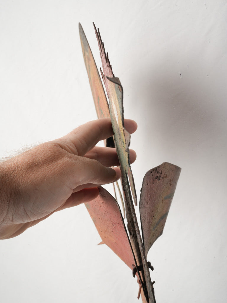 Eye-catching rooster vintage decor