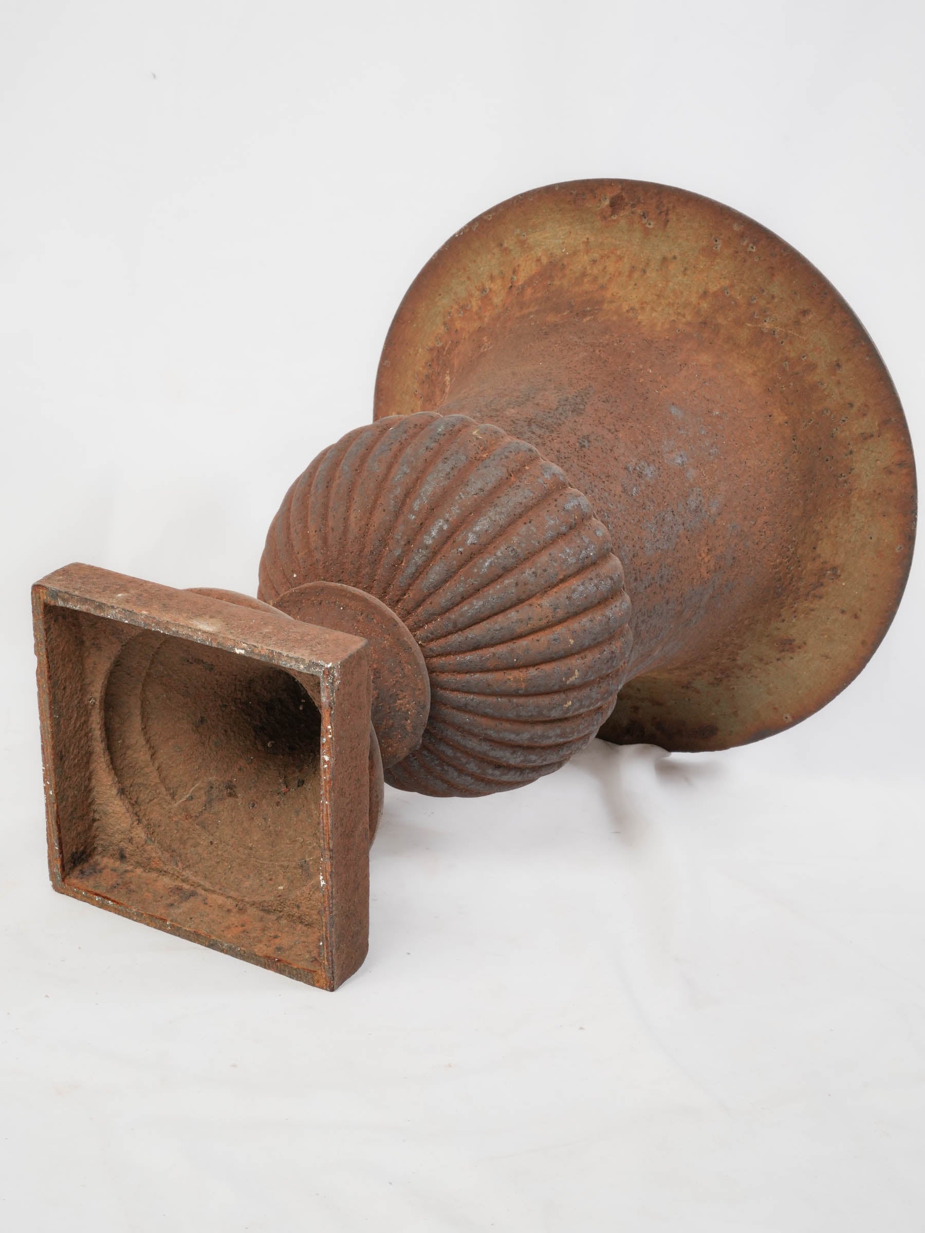 Remarkable Pair of Large French Cast-Iron Medici Urns From the Early 19th Century - 26"