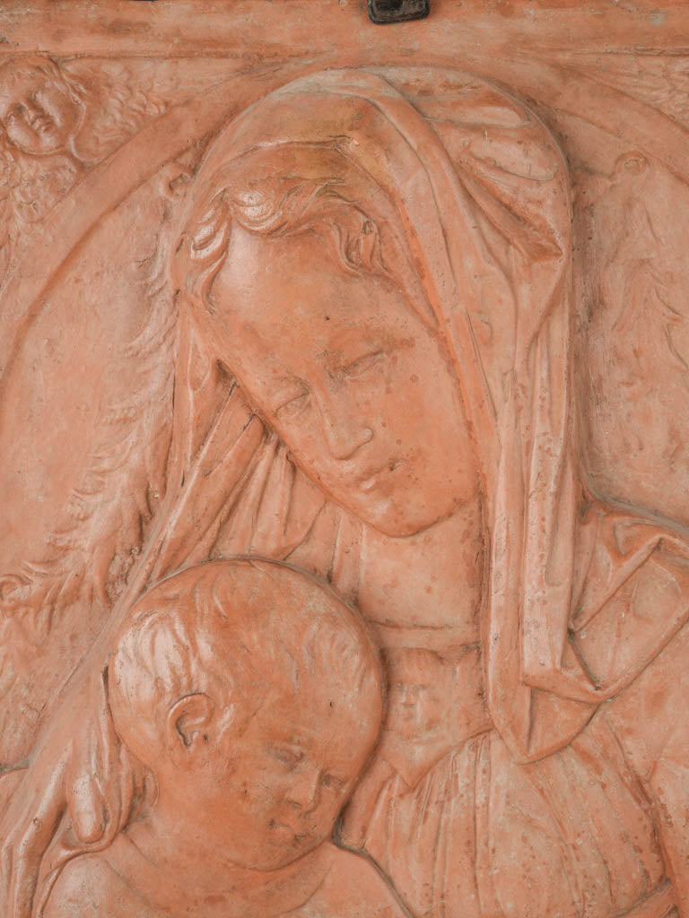 Authentic patina detailed sculpture
