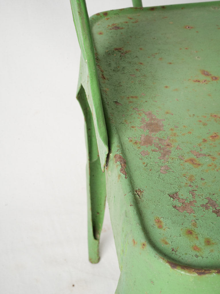 Timelessly stylish green chairs