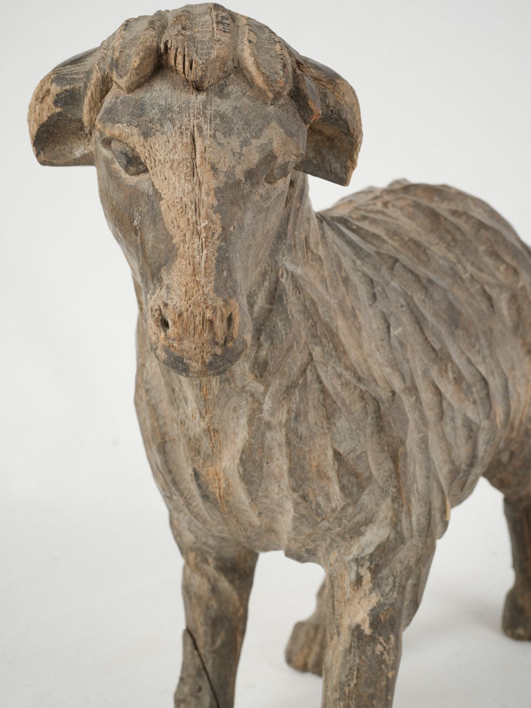 Distressed Provençal wooden nativity decor