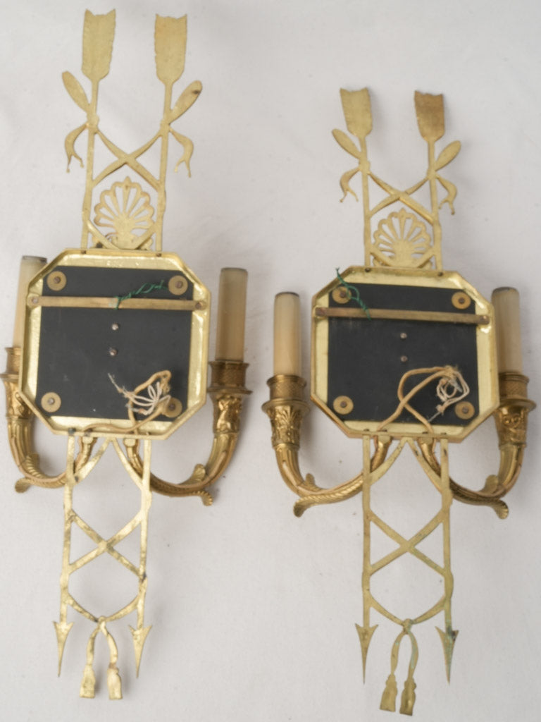 Cultivated elegance wall accents