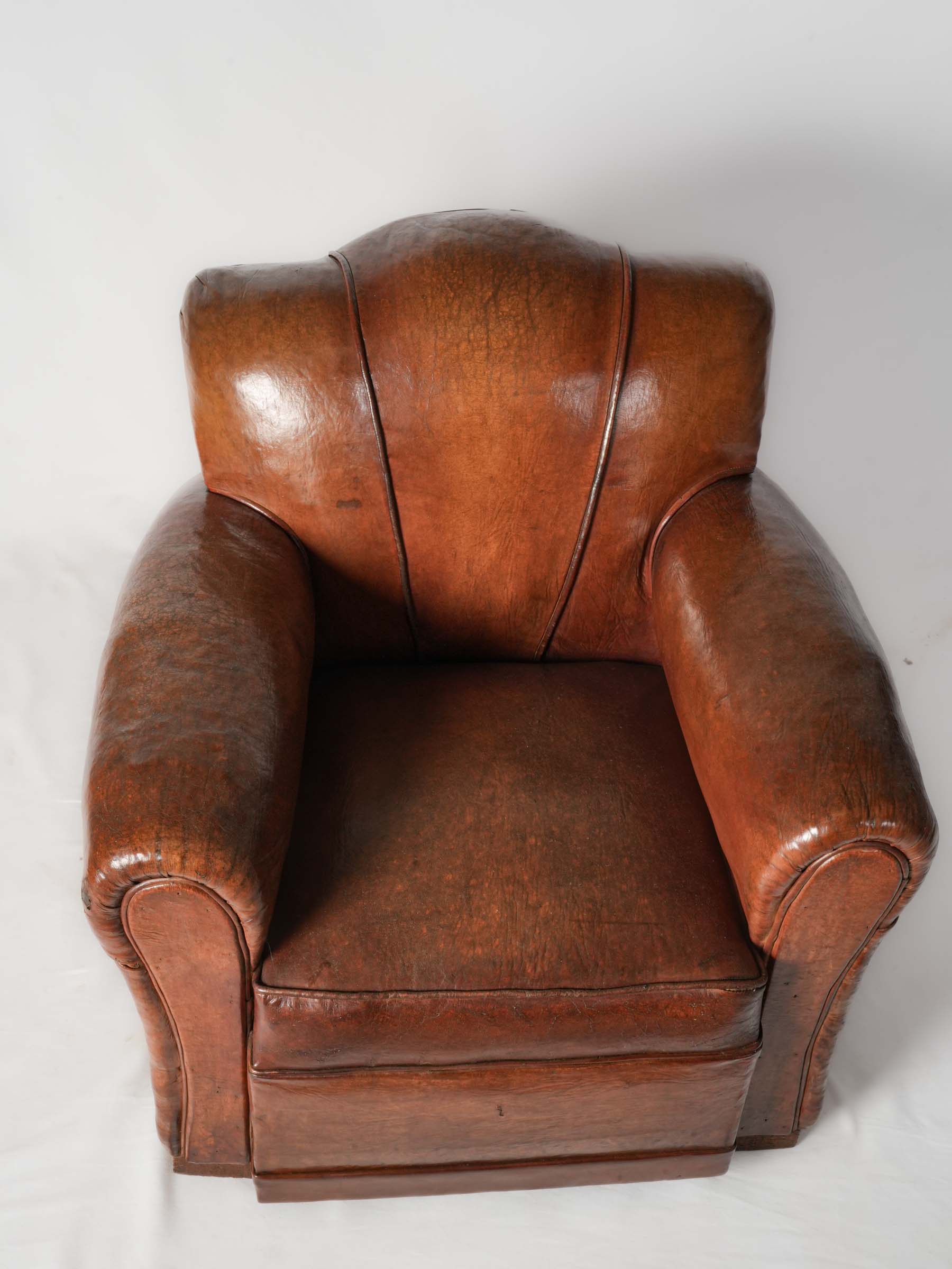 Elegant 1930s leather club chair